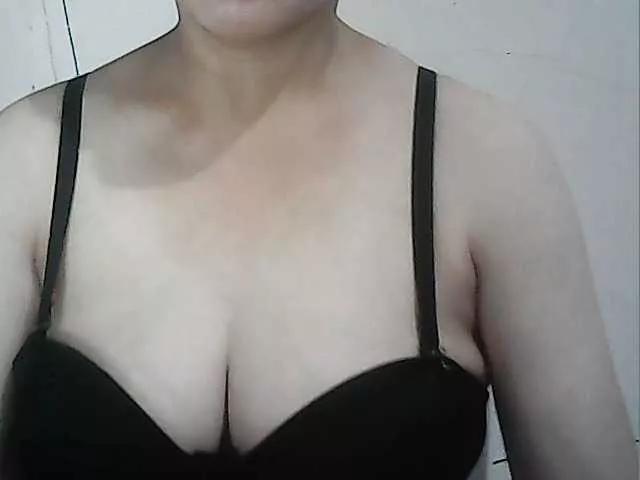 hotbabyasian from BongaCams is Freechat