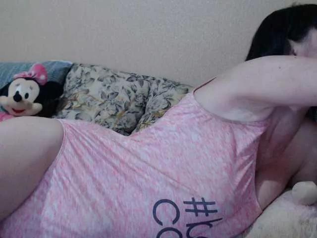 Explore our live girls sluts from our Custom and Multi clubs and checkout exclusive access to highly interactive content, such as shape, hair, titties, pussy type and many more.