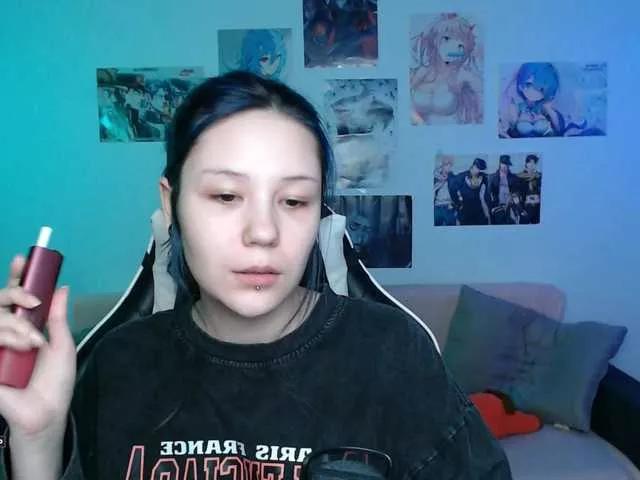 Explore our live girls sluts from our Custom and Multi clubs and checkout exclusive access to highly interactive content, such as shape, hair, titties, pussy type and many more.