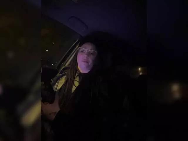 Ilya19121 webcams show profile image 