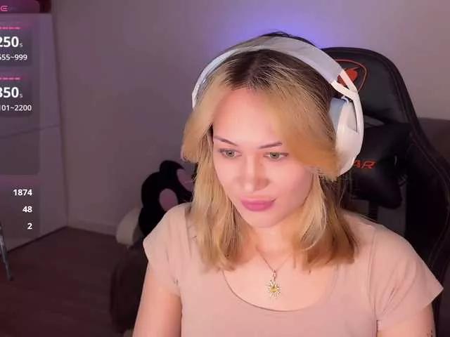 imEmiliya from BongaCams