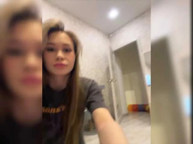 imEmiliya from BongaCams