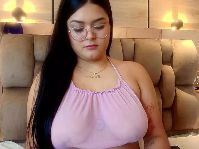 ImMou from BongaCams