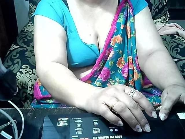 Indianbhabhimilf40 from BongaCams is Freechat