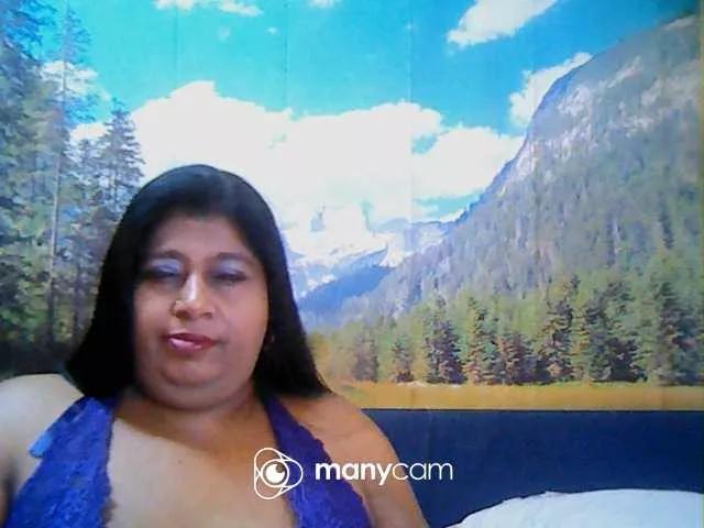 indianhoney from BongaCams