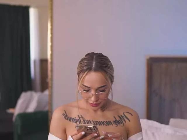 InkedBlondeLust from BongaCams is Freechat