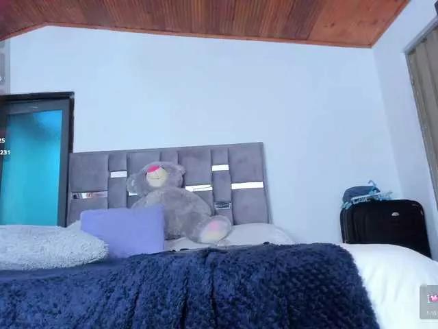 iriss-25 from BongaCams