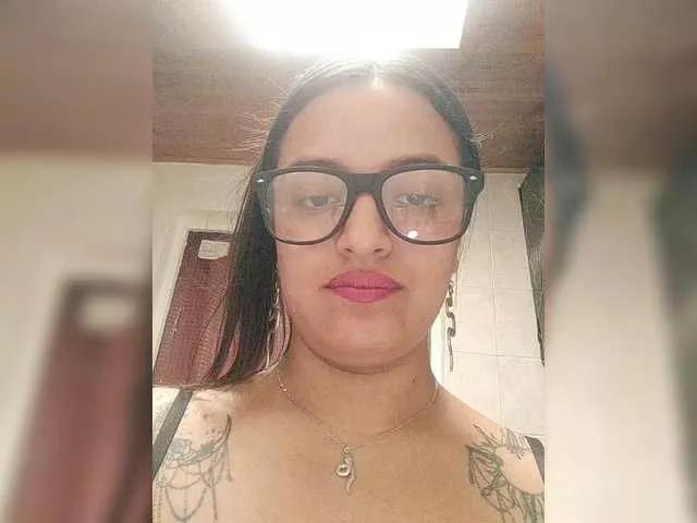 Explore our live girls sluts from our Custom and Multi clubs and checkout exclusive access to highly interactive content, such as shape, hair, titties, pussy type and many more.