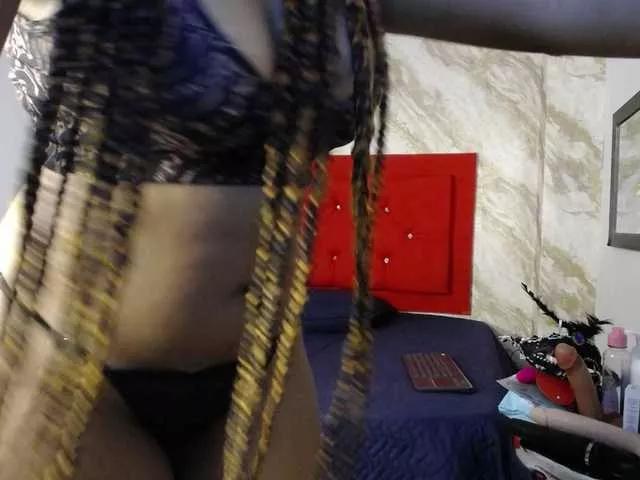 Issa-love webcams show profile image 