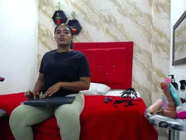 Issa-love webcams show profile image 