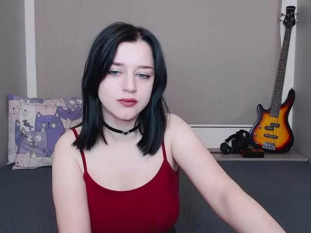 Explore our live girls sluts from our Custom and Multi clubs and checkout exclusive access to highly interactive content, such as shape, hair, titties, pussy type and many more.