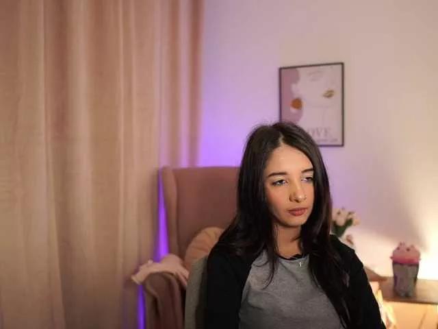 Explore our live girls sluts from our Custom and Multi clubs and checkout exclusive access to highly interactive content, such as shape, hair, titties, pussy type and many more.