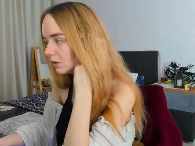 Explore our live girls sluts from our Custom and Multi clubs and checkout exclusive access to highly interactive content, such as shape, hair, titties, pussy type and many more.
