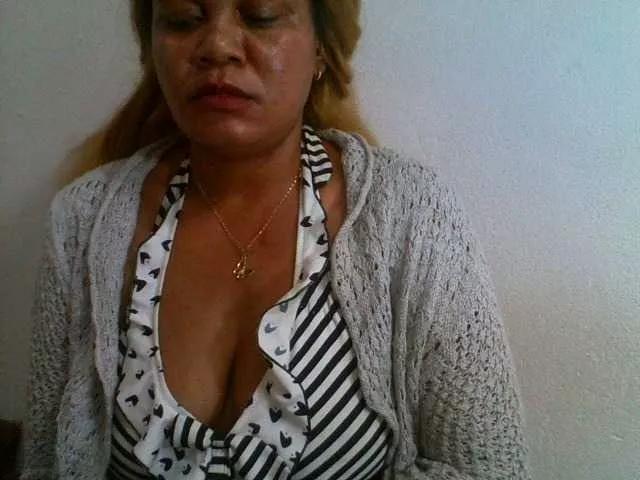 JELLA1 from BongaCams