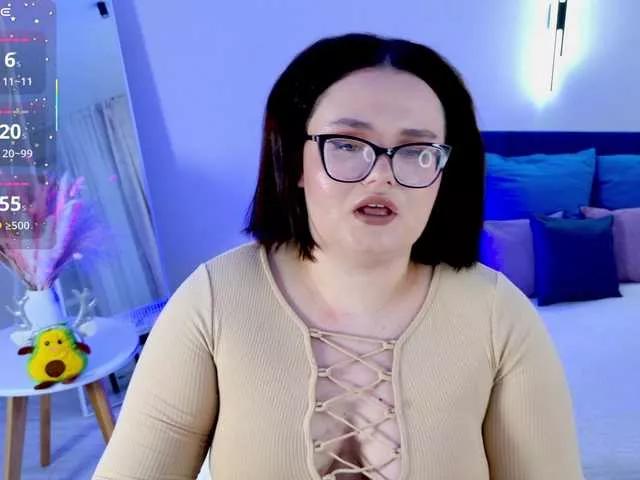 Explore our live girls sluts from our Custom and Multi clubs and checkout exclusive access to highly interactive content, such as shape, hair, titties, pussy type and many more.