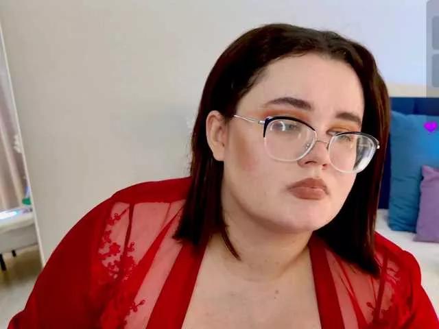 Explore our live girls sluts from our Custom and Multi clubs and checkout exclusive access to highly interactive content, such as shape, hair, titties, pussy type and many more.