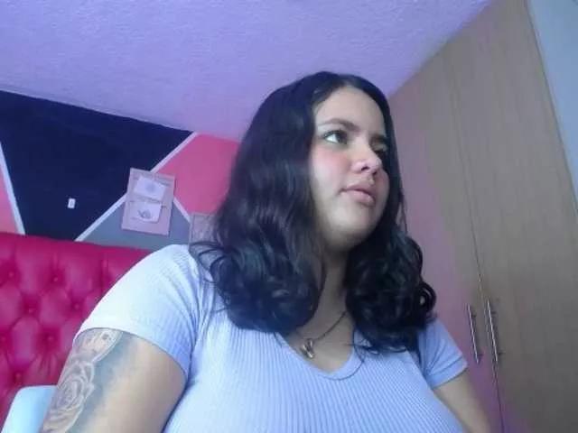 Explore our live girls sluts from our Custom and Multi clubs and checkout exclusive access to highly interactive content, such as shape, hair, titties, pussy type and many more.