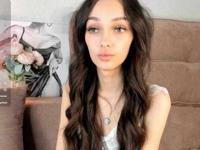 Explore our live girls sluts from our Custom and Multi clubs and checkout exclusive access to highly interactive content, such as shape, hair, titties, pussy type and many more.