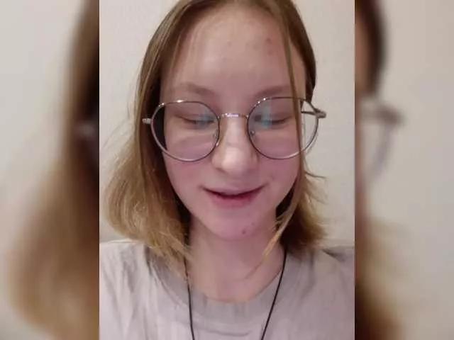 jillari from BongaCams