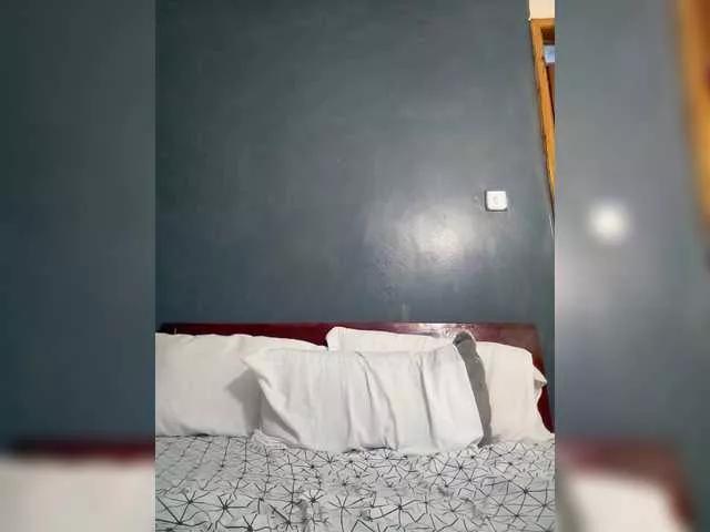 Jolly5 from BongaCams