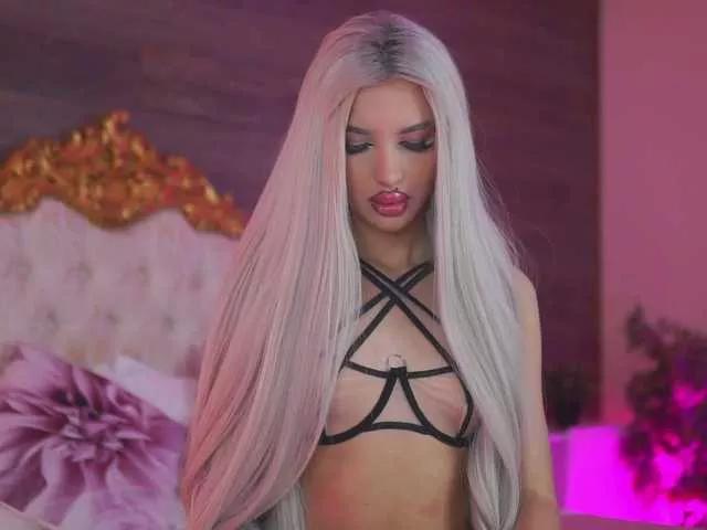 Explore our live girls sluts from our Custom and Multi clubs and checkout exclusive access to highly interactive content, such as shape, hair, titties, pussy type and many more.