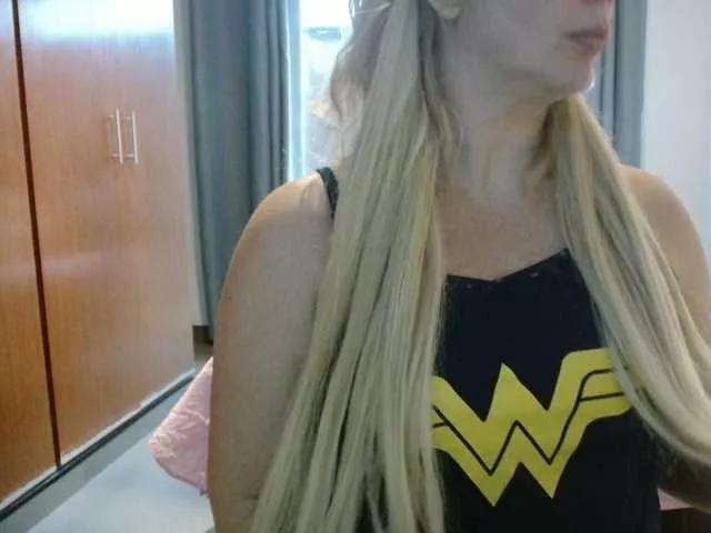 Jussara-Milf from BongaCams is Freechat