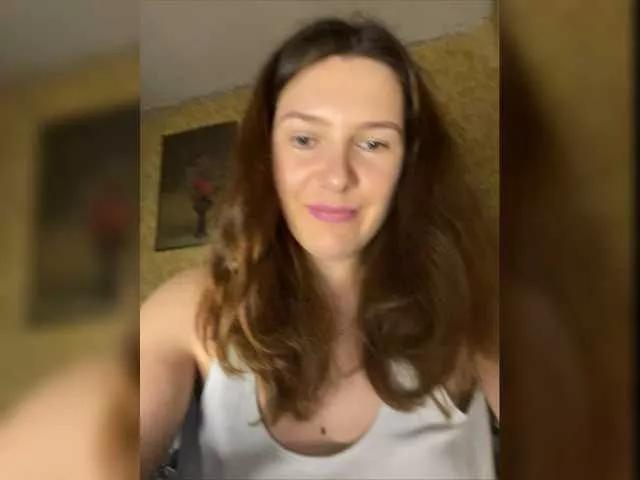 KaraMeld from BongaCams