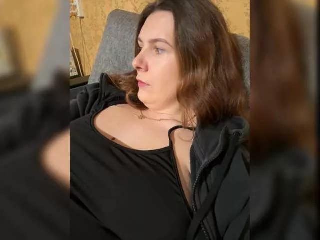 KaraMeld from BongaCams