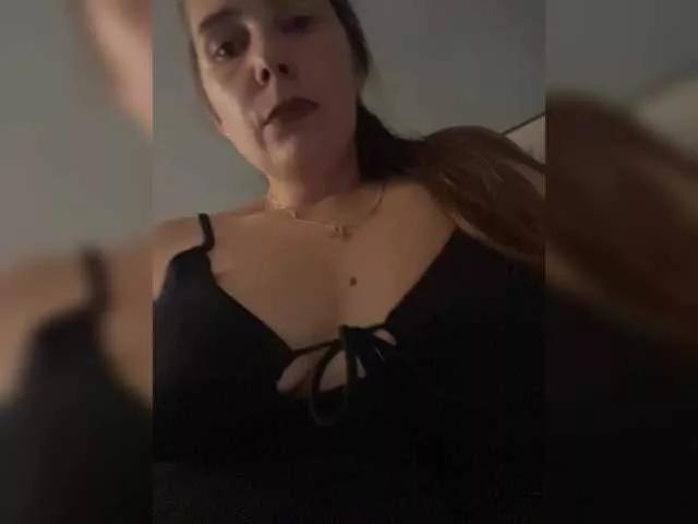 KaraMeld from BongaCams