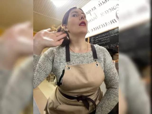 KaraMeld from BongaCams