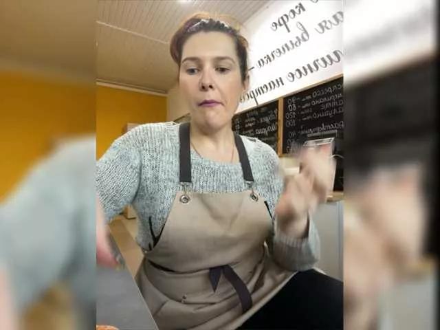 KaraMeld from BongaCams