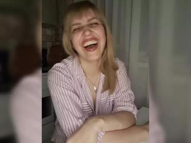 Karmella webcams show profile image 