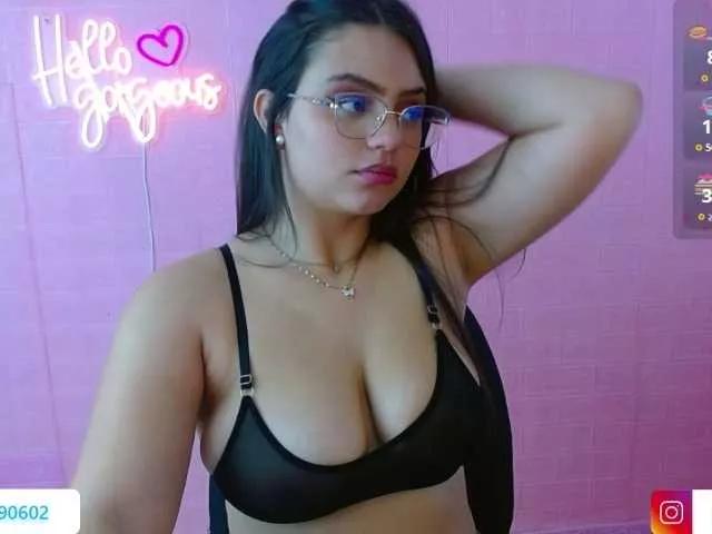 Explore our live girls sluts from our Custom and Multi clubs and checkout exclusive access to highly interactive content, such as shape, hair, titties, pussy type and many more.