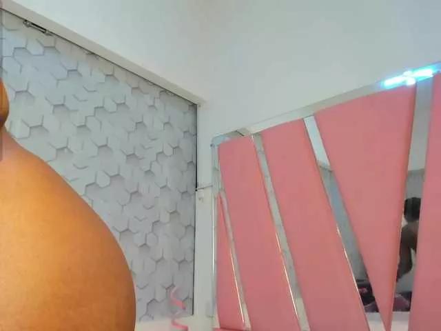 Explore our live girls sluts from our Custom and Multi clubs and checkout exclusive access to highly interactive content, such as shape, hair, titties, pussy type and many more.