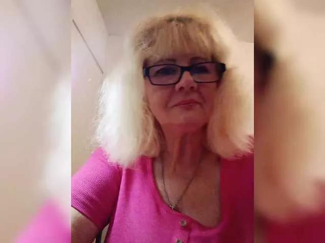 KASANDRABOLOSHKA from BongaCams is Freechat