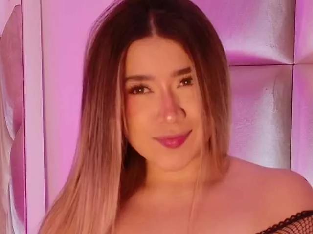 Kassia-Rogers from BongaCams