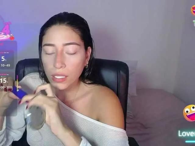 Explore our live girls sluts from our Custom and Multi clubs and checkout exclusive access to highly interactive content, such as shape, hair, titties, pussy type and many more.
