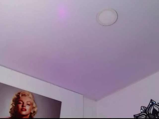 katheriine from BongaCams is Freechat