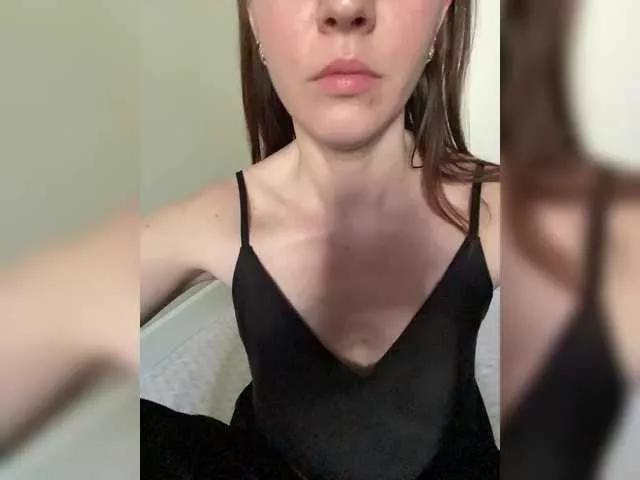 Explore our live girls sluts from our Custom and Multi clubs and checkout exclusive access to highly interactive content, such as shape, hair, titties, pussy type and many more.