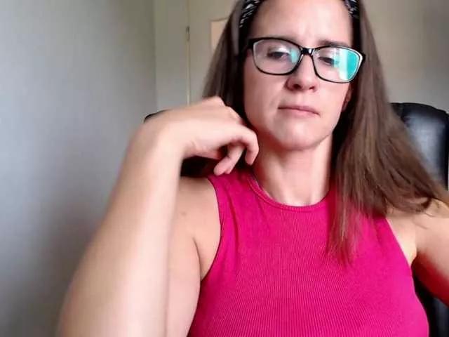 Explore our live girls sluts from our Custom and Multi clubs and checkout exclusive access to highly interactive content, such as shape, hair, titties, pussy type and many more.