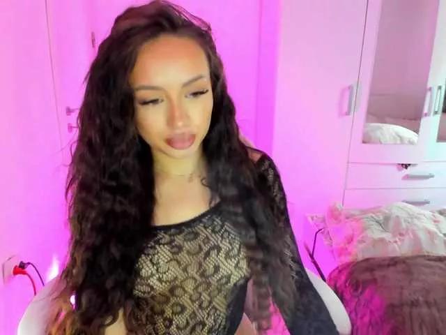 Explore our live girls sluts from our Custom and Multi clubs and checkout exclusive access to highly interactive content, such as shape, hair, titties, pussy type and many more.