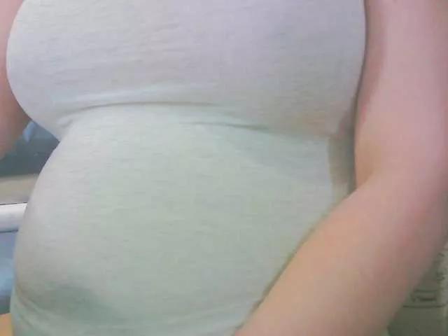 KeepmepregO from BongaCams