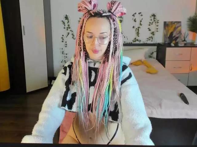 Explore our live girls sluts from our Custom and Multi clubs and checkout exclusive access to highly interactive content, such as shape, hair, titties, pussy type and many more.