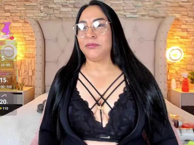 Keyla-Ruiz on BongaCams