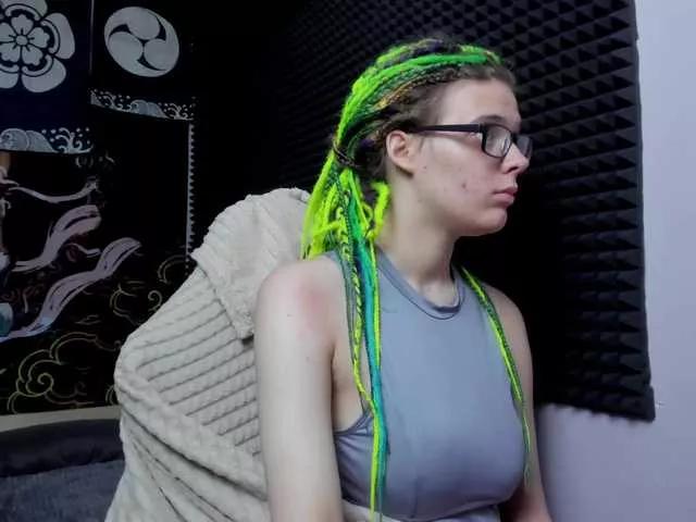 KIKIKrash from BongaCams