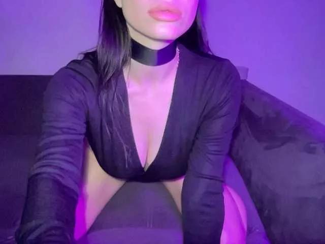 KinaGlow from BongaCams is Freechat