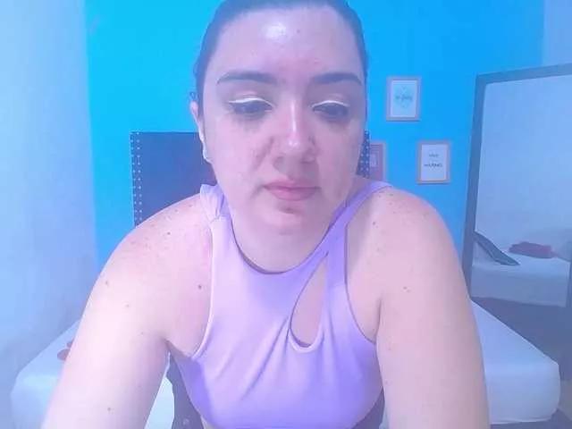 kinky-redhead18 from BongaCams