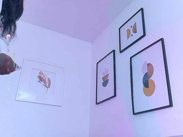 Explore our live girls sluts from our Custom and Multi clubs and checkout exclusive access to highly interactive content, such as shape, hair, titties, pussy type and many more.