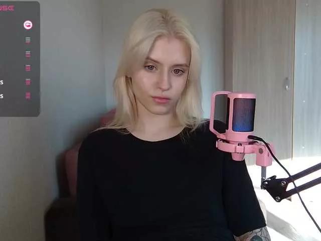 kissesliza from BongaCams