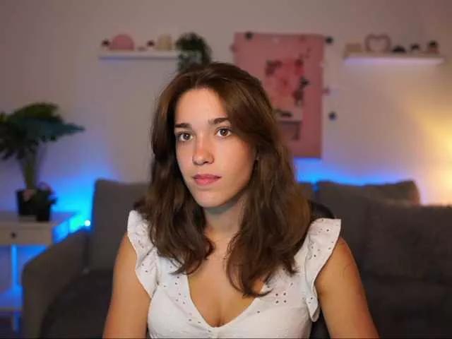 Explore our live girls sluts from our Custom and Multi clubs and checkout exclusive access to highly interactive content, such as shape, hair, titties, pussy type and many more.